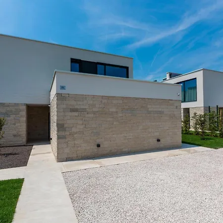 펜션 Lovely In With Sauna *