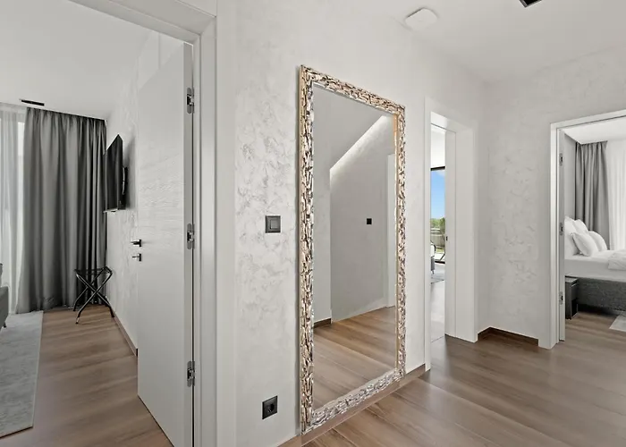 Lovely In With Sauna Hébergement de vacances *