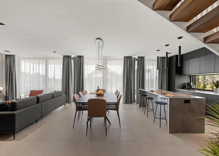 Lovely In With Sauna Hébergement de vacances Poreč